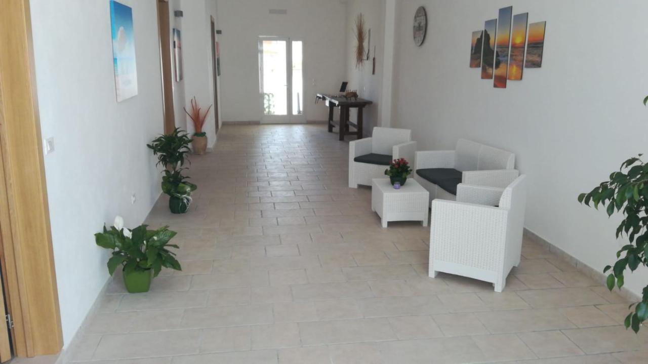 Carpentry Bed and Breakfast Uggiano La Chiesa Buitenkant foto