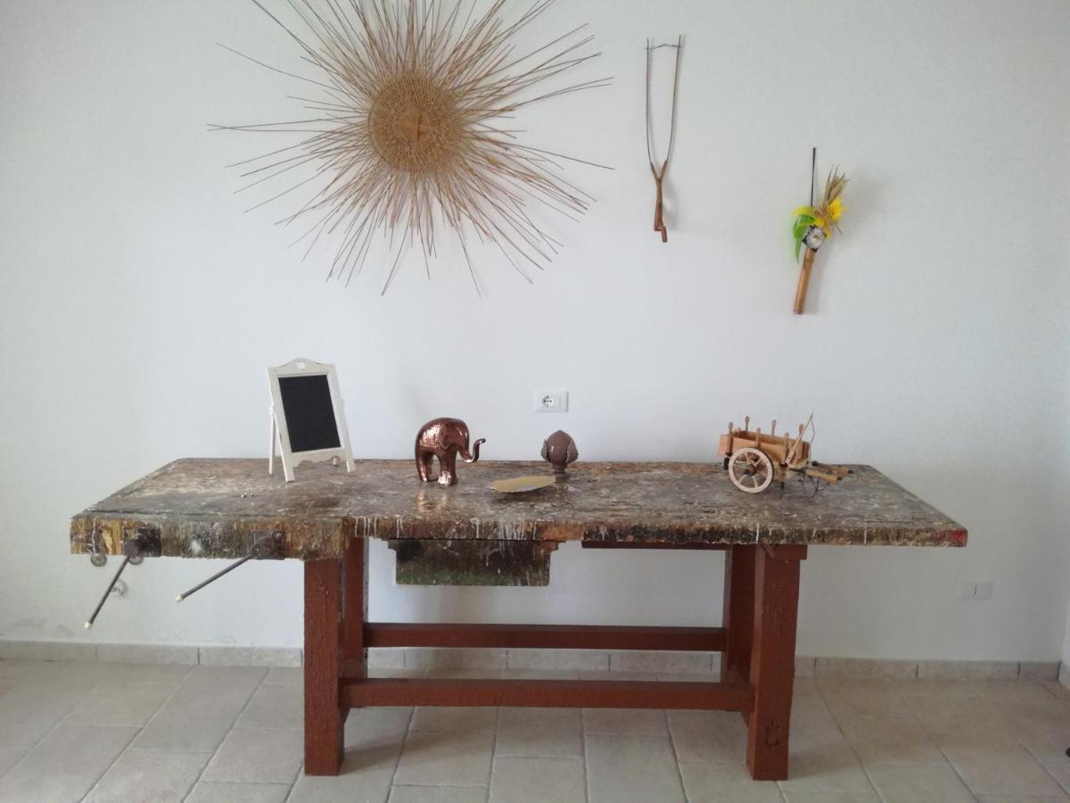 Carpentry Bed and Breakfast Uggiano La Chiesa Buitenkant foto