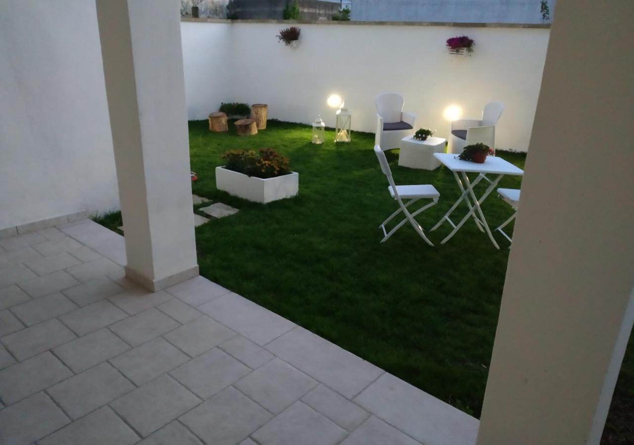 Carpentry Bed and Breakfast Uggiano La Chiesa Buitenkant foto